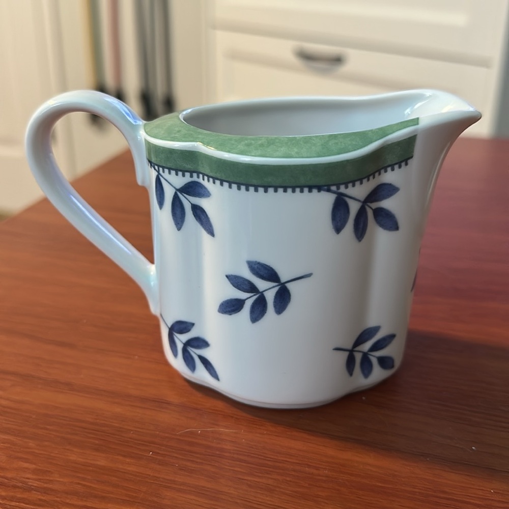 🧡 Blue Leaf and Green Creamer and Sugar Set by Villeroy & Boch Germany 🧡 - Picture 3 of 10